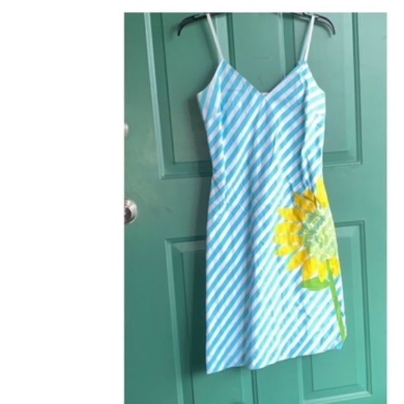 Lilly Pulitzer size 4 dress some discoloration in the armpit area - Picture 1 of 8